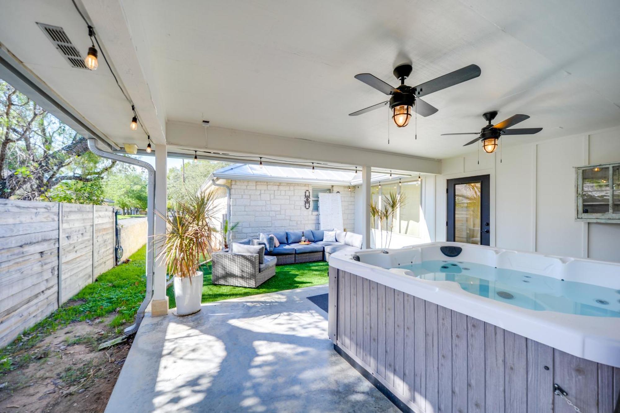 Fredericksburg Regan Cottage With Hot Tub! Εξωτερικό φωτογραφία